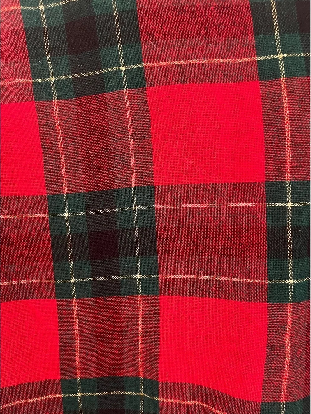 Red and Green Plaid Tablecloth 60in round